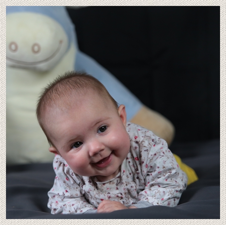 Photo de bébé en studio